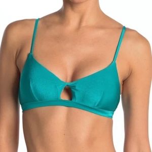 NWOT Billabong Sol Searcher Twist Bikini Top Large